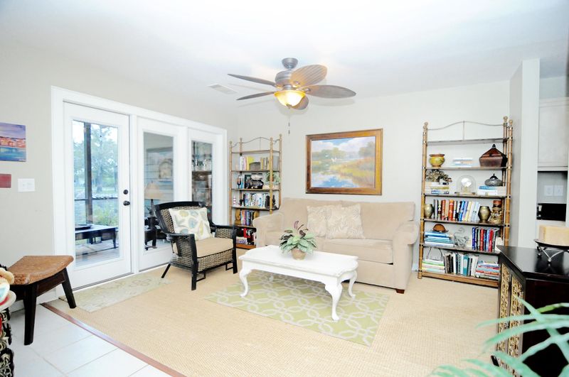850 Ilex Ct #B, Mount Pleasant, SC 29464