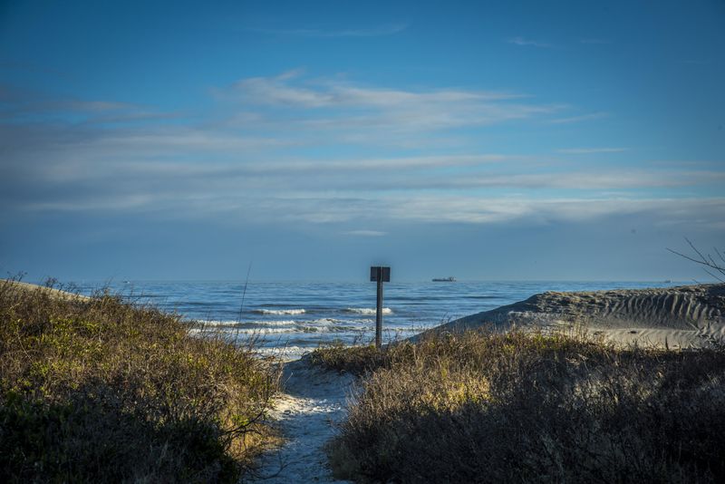 109 Charleston Blvd, Isle Of Palms, SC 29451