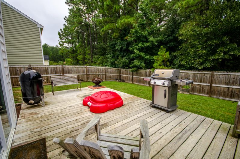 441 Sablewood Dr, Huger, SC 29450