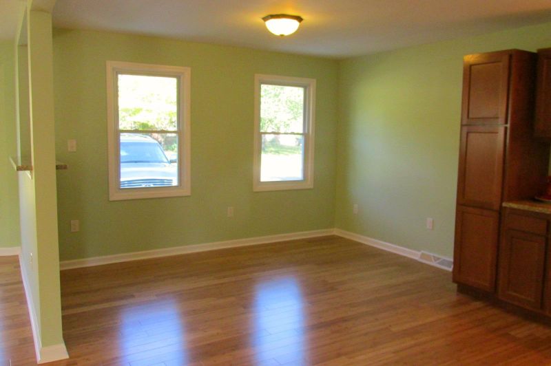 212 Iris St, Ladson, SC 29456