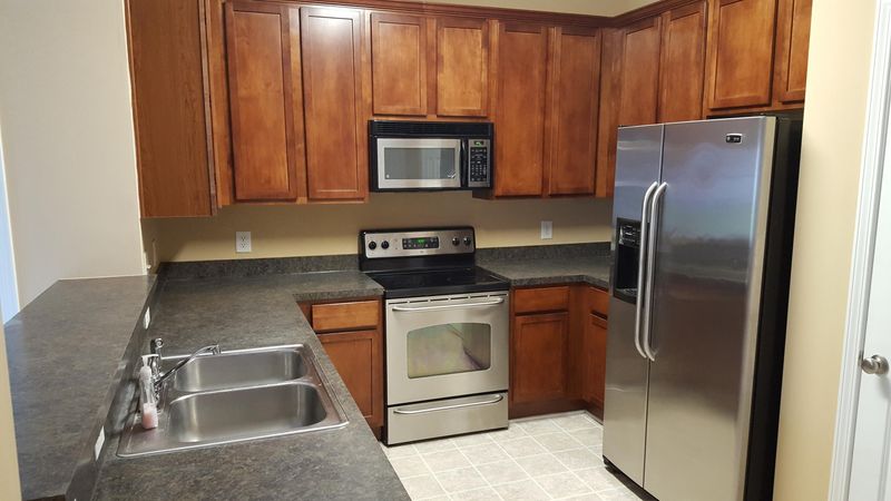 206 Summer View Rd, Summerville, SC 29483