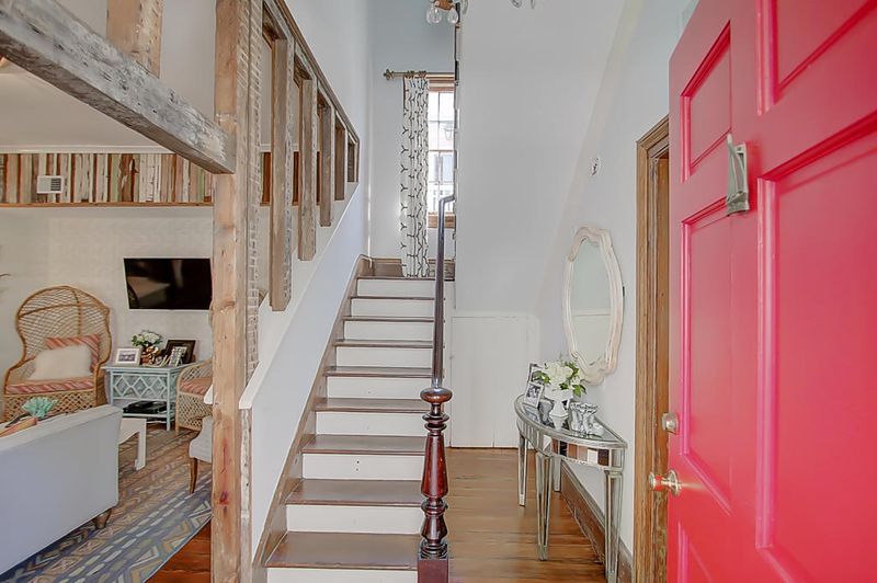 190 Wentworth St, Charleston, SC 29401