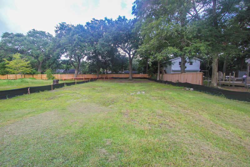 755 Mccants Dr, Mount Pleasant, SC 29464