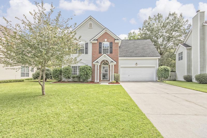 107 Lindenwood Ct, Goose Creek, SC 29445
