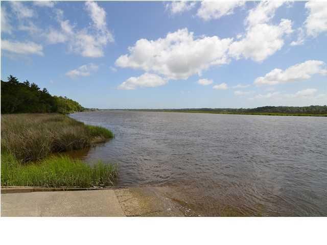 4403 Great Oak Dr, North Charleston, SC 29418