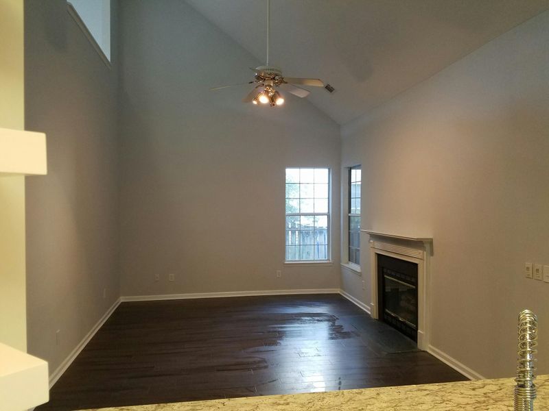 2081 Country Manor Dr, Mount Pleasant, SC 29466