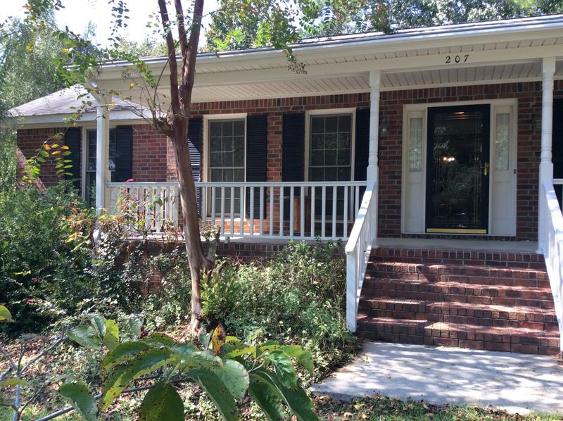 207 Sheffield Ln, Summerville, SC 29485