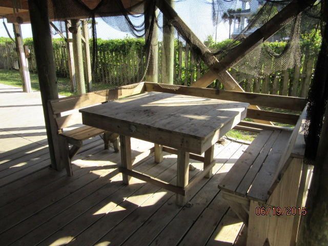 1504 E Ashley Ave, Folly Beach, SC 29439