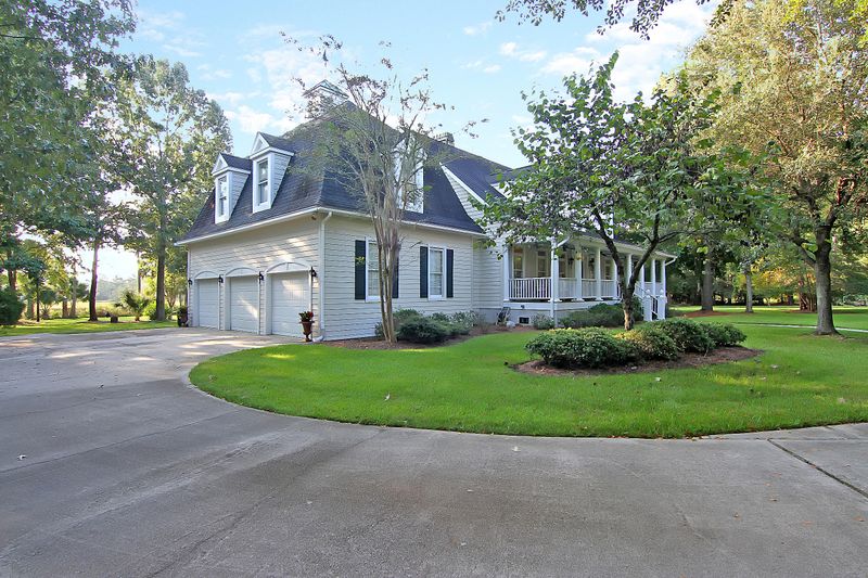 3339 Cottonfield Dr, Mount Pleasant, SC 29466