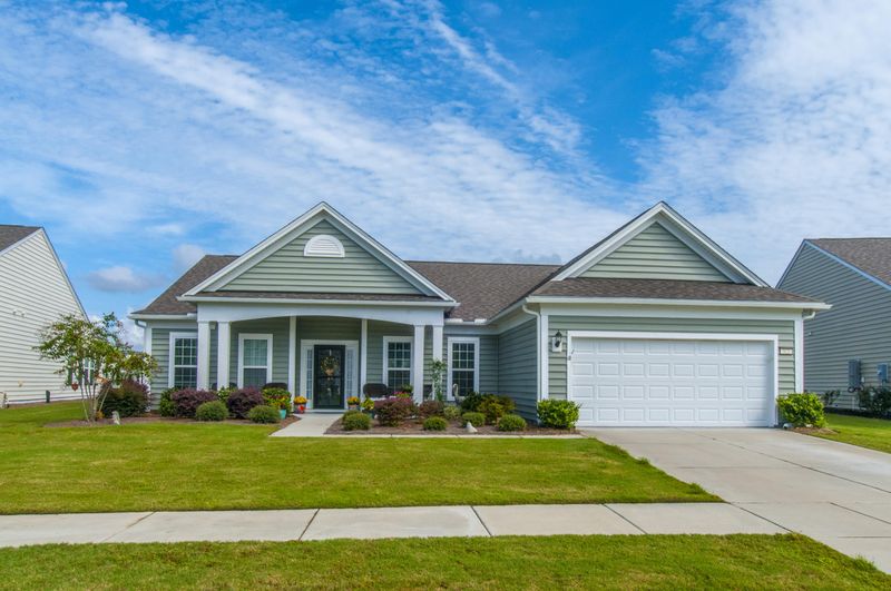 322 Spyglass Dr, Summerville, SC 29486