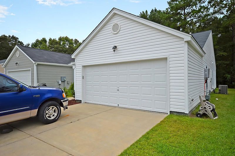 143 Coosawatchie St, Summerville, SC 29485