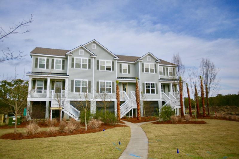 1532 Pearl Tabby Dr, Mount Pleasant, SC 29466