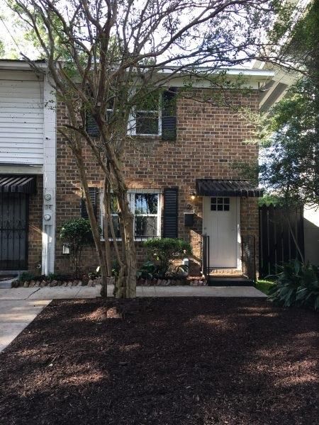 2 Grove St, Charleston, SC 29403