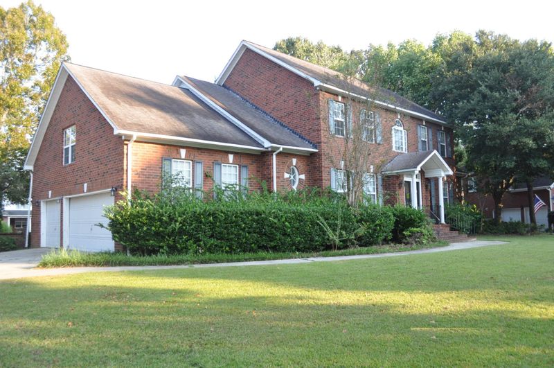 103 Catalpa Ct, Goose Creek, SC 29445