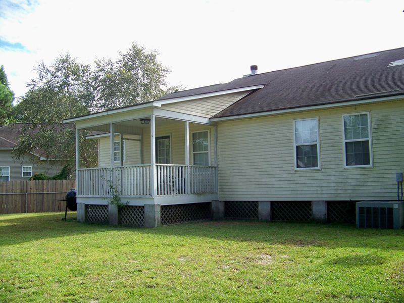 102 Conductor Ct, Summerville, SC 29486