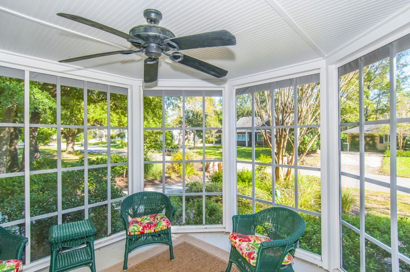 20 Lord Ashley Dr, Charleston, SC 29407