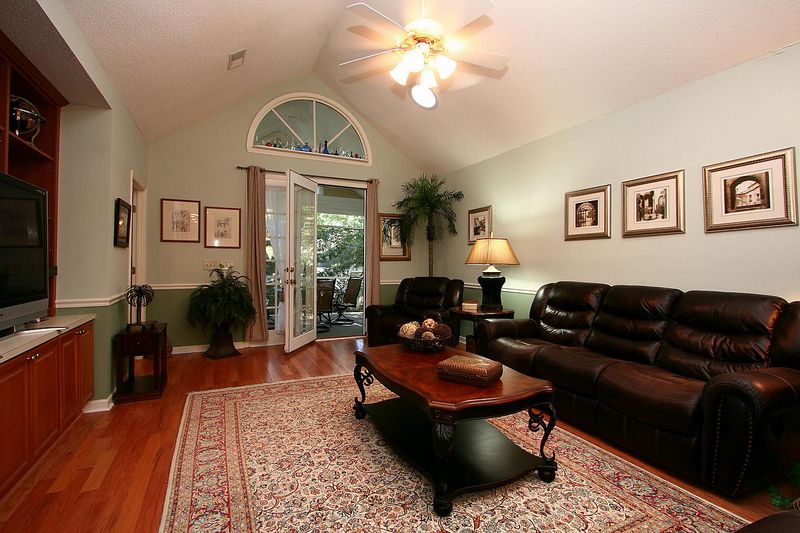 9144 Delancey Cir, North Charleston, SC 29406