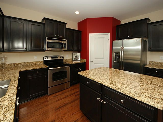 144 Royal Star Rd, Summerville, SC 29486