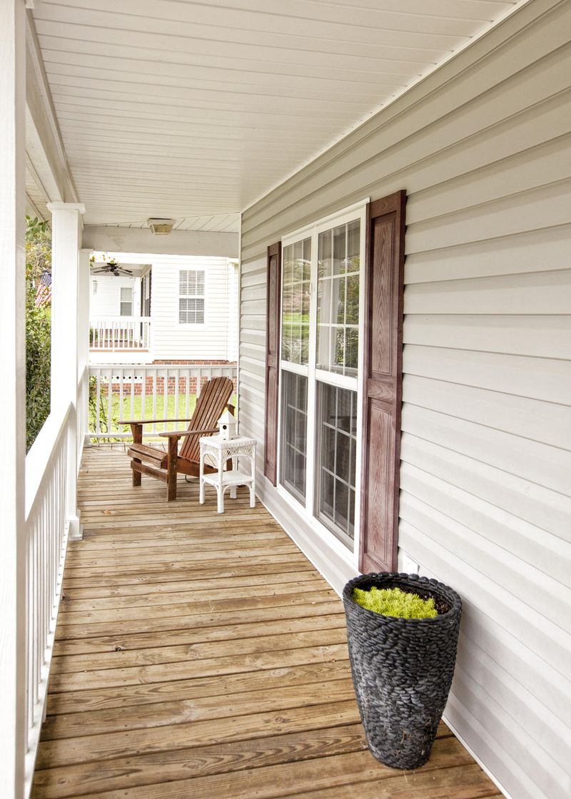 205 Hanahan Cir, Hanahan, SC 29410