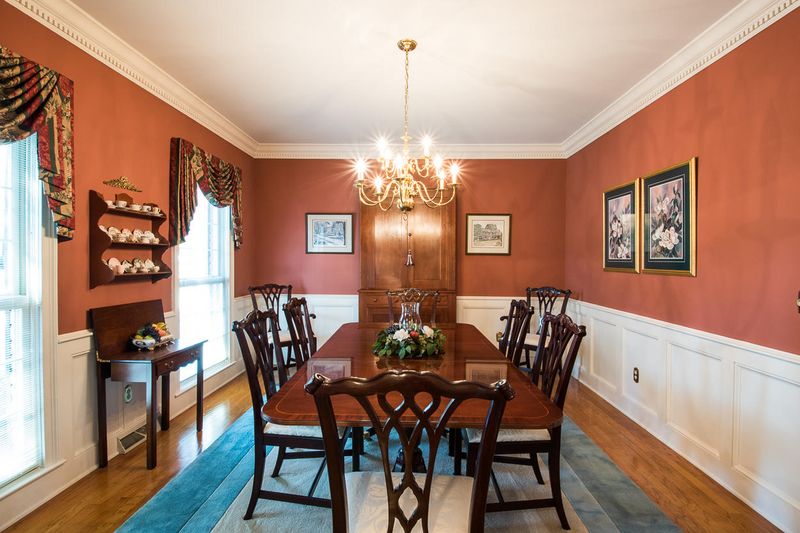 102 Hutchinson Ln, Summerville, SC 29483