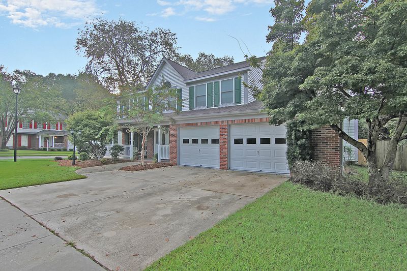 101 Carter Dr, Goose Creek, SC 29445