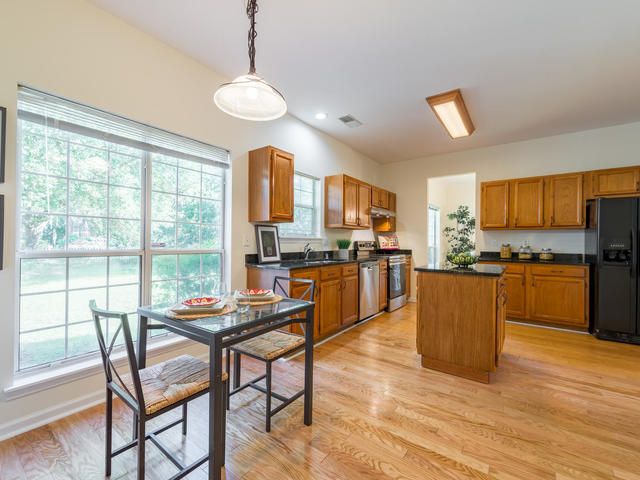 2056 Prospect Hill Dr, Mount Pleasant, SC 29464