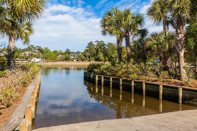 3004 Yachtsman Dr, Mount Pleasant, SC 29466