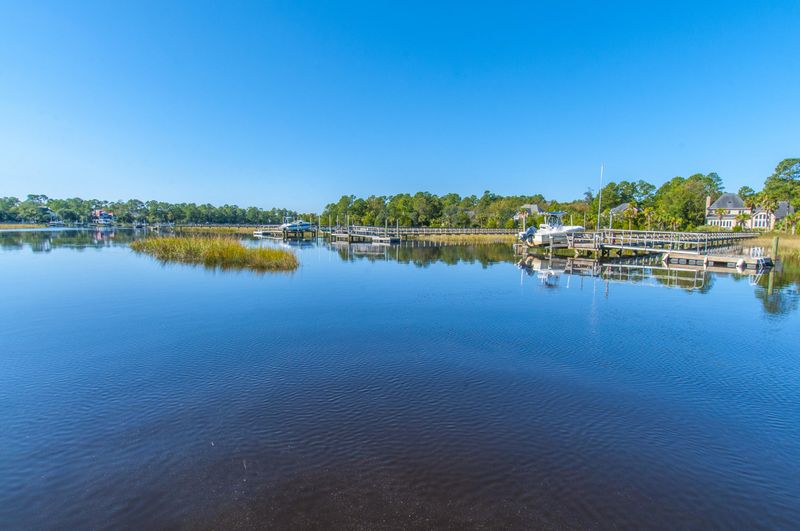 1786 Bergenfield Rd, Mount Pleasant, SC 29466