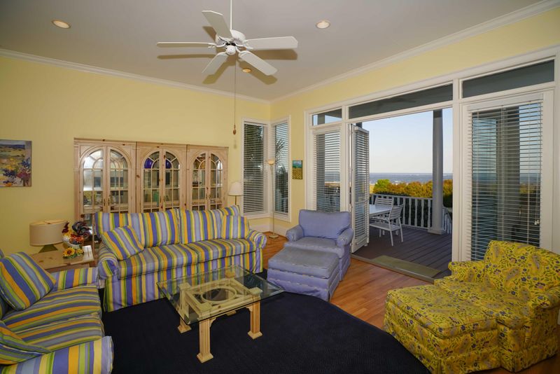 46 Ocean Point Dr, Isle Of Palms, SC 29451