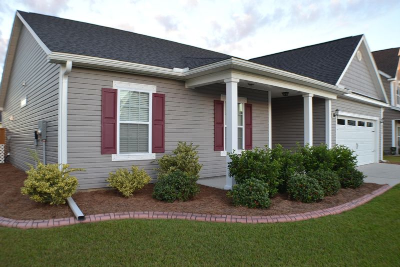 8016 Regency Elm Dr, North Charleston, SC 29406