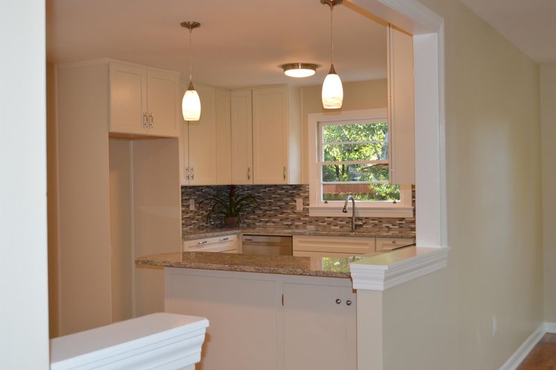 5039 Draper St, North Charleston, SC 29405