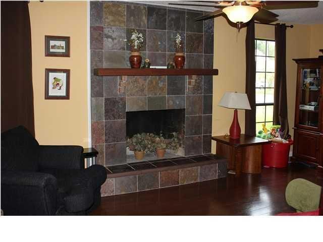 232 Smythe Dr, Summerville, SC 29485