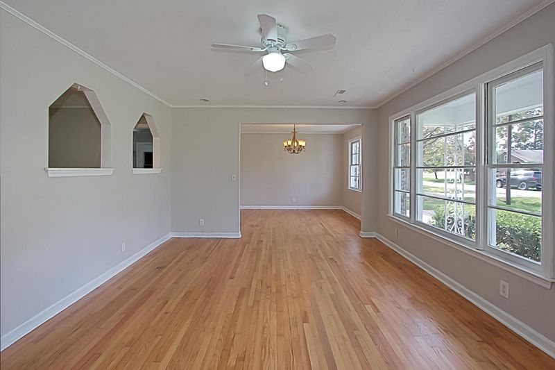 2152 Wood Ave, Charleston, SC 29414
