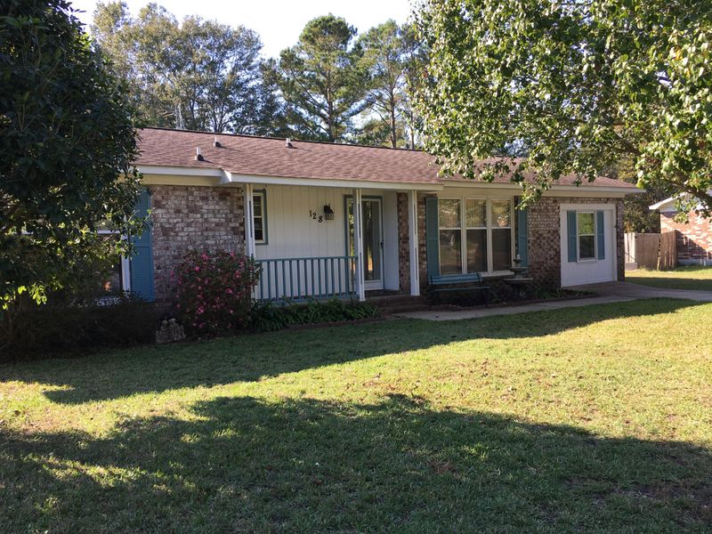 128 Lionel Ln, Summerville, SC 29483