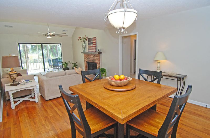 543 Cobby Creek Ln, Seabrook Island, SC 29455