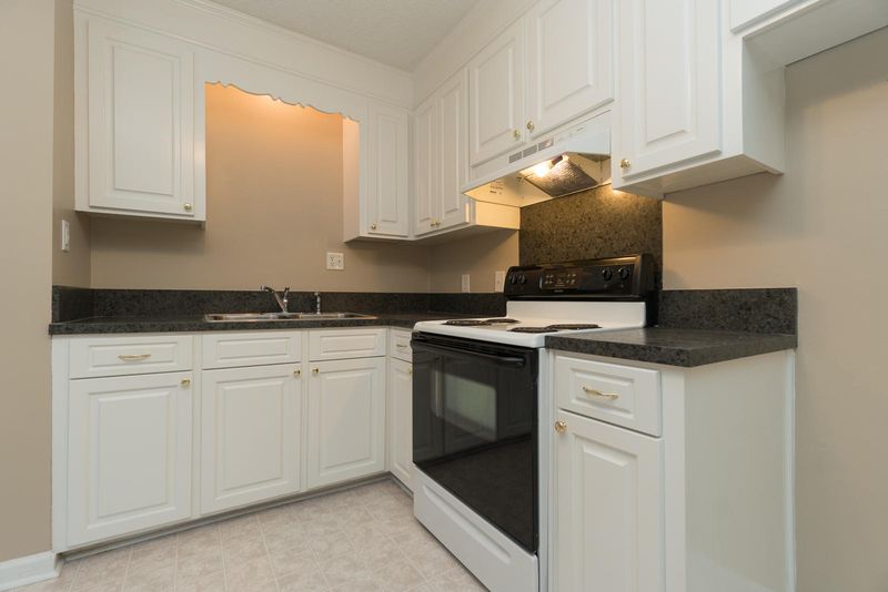 128 Clarine Dr, Goose Creek, SC 29445