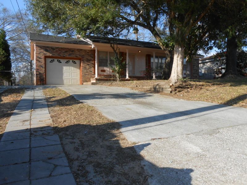 212 Camelot Dr, Goose Creek, SC 29445