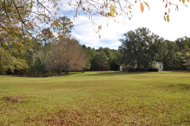 6217 Rockefeller Rd, Wadmalaw Island, SC 29487