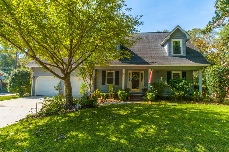 517 King Charles Cir, Summerville, SC 29485