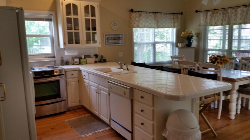 30 30th Ave, Isle Of Palms, SC 29451