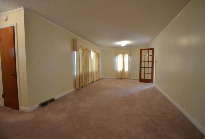 171 Roosevelt St, Saint Stephen, SC 29479
