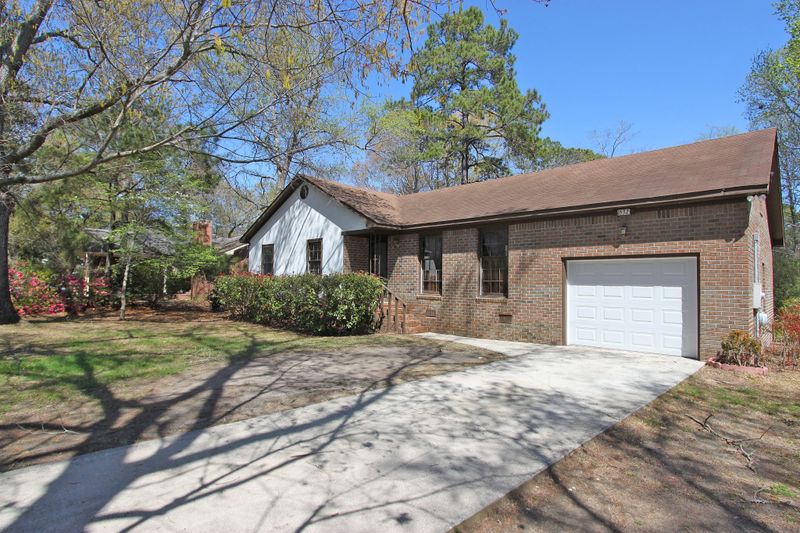 1532 Theresa Dr, Charleston, SC 29412
