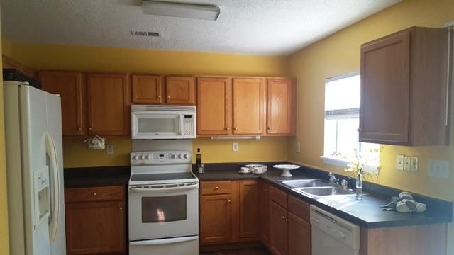 8051 Long Shadow Ln, Charleston, SC 29406