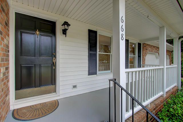 668 Sloan Dr, Charleston, SC 29412