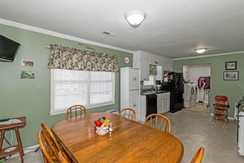 200 Water Oak Dr, Goose Creek, SC 29445