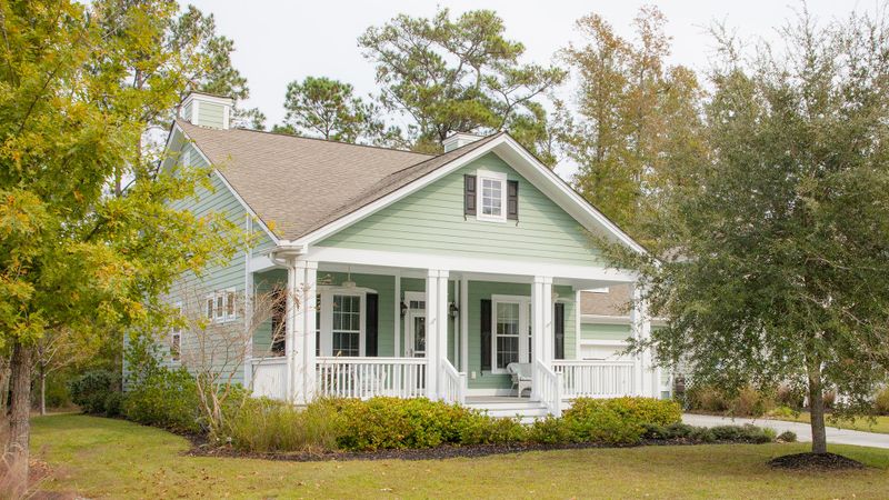 1936 Hall Point Rd, Mount Pleasant, SC 29466