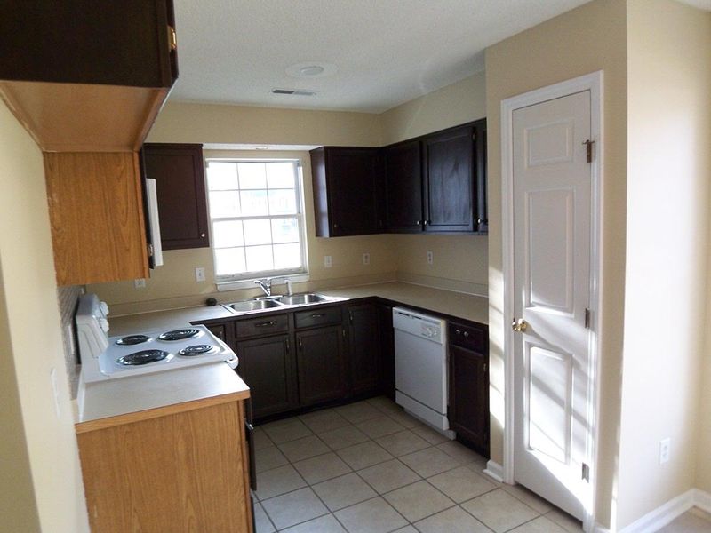 204 Alydar Ct, Summerville, SC 29483
