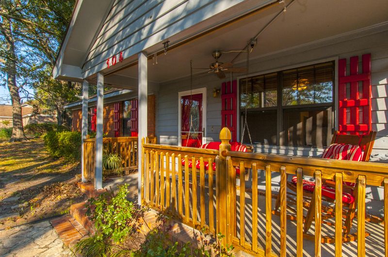 104 Pecan Grove Ave, Goose Creek, SC 29445