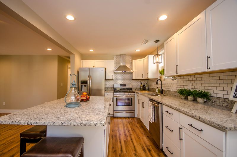 1608 Brownswood Rd, Johns Island, SC 29455