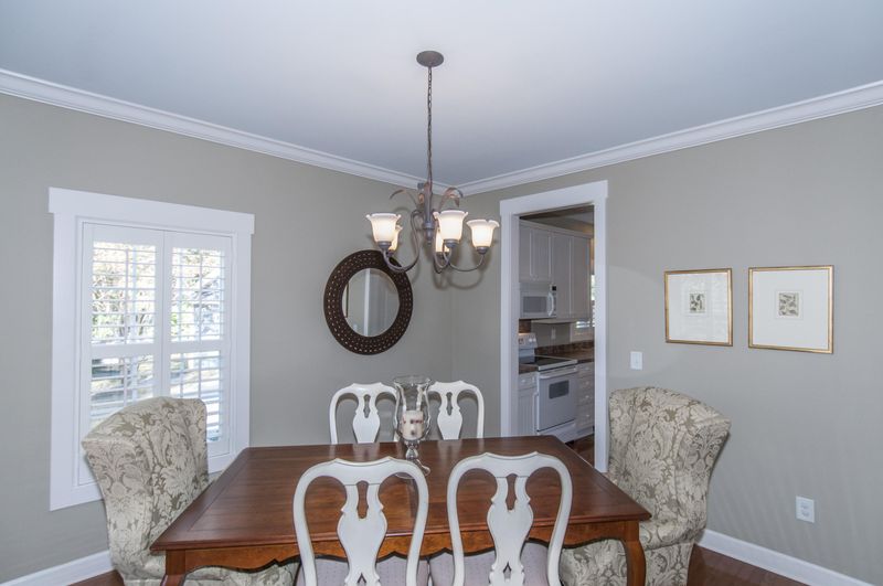 102 S Ainsdale Dr, Charleston, SC 29414